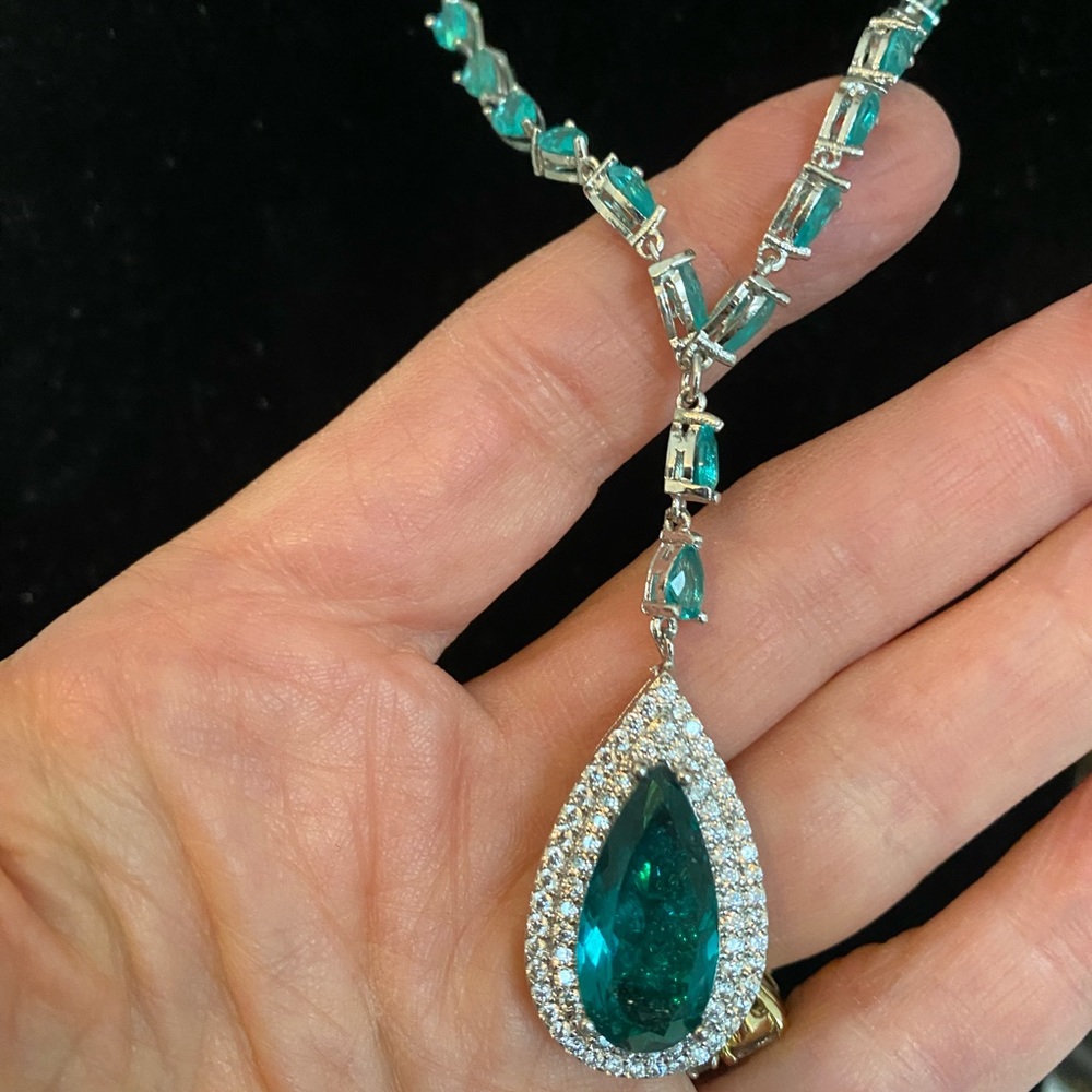 Beautiful, natural blue aquamarine, gemstone necklace